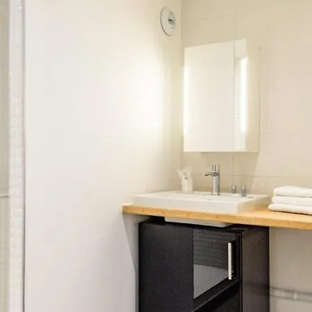 302 - Duplex Moderne - Jeanne D'arc, *